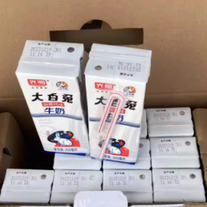 光明大白兔焦糖风味牛奶200ml