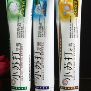 李博士小苏打牙膏清新口气