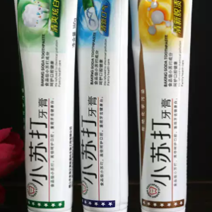 李博士小苏牙膏清新脱渍